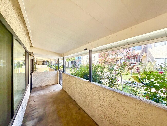 Building Photo - 25524 Sharp Dr