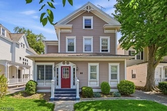 Building Photo - 82 Maple Ave