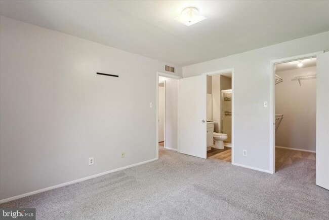 Building Photo - 2611B Auburn Ct