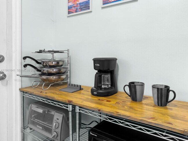 Building Photo - 1227 Euclid Ave