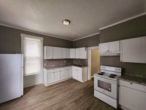 Building Photo - 401-403 South Jackson