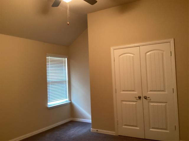 Building Photo - 1704 Hickory Chase Cir