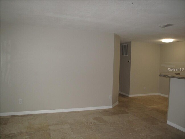 Building Photo - 216 Afton Square