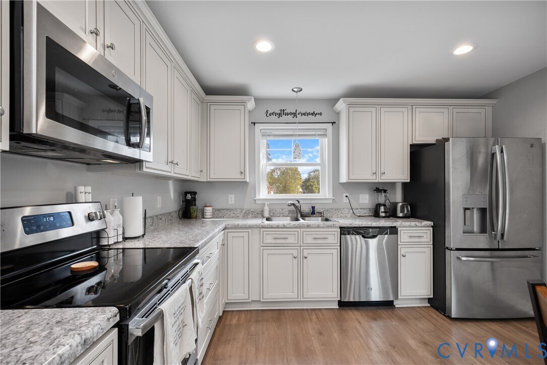 Building Photo - 2446 Gracie White Cir