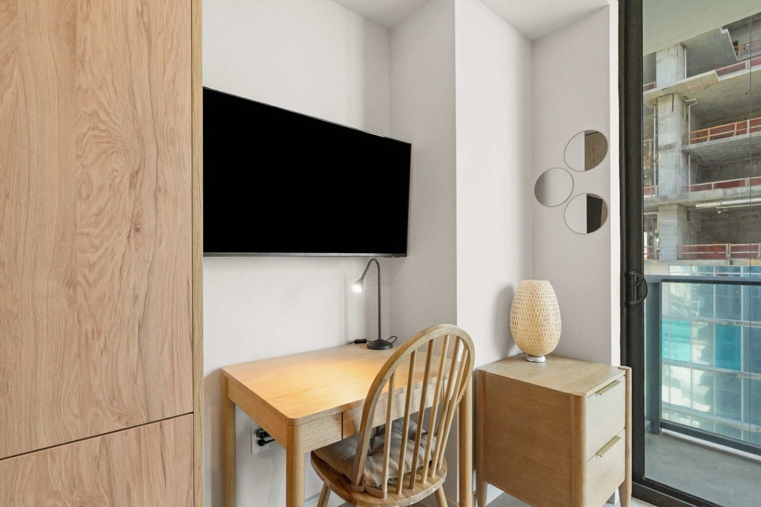 Building Photo - 11 NE 6th St