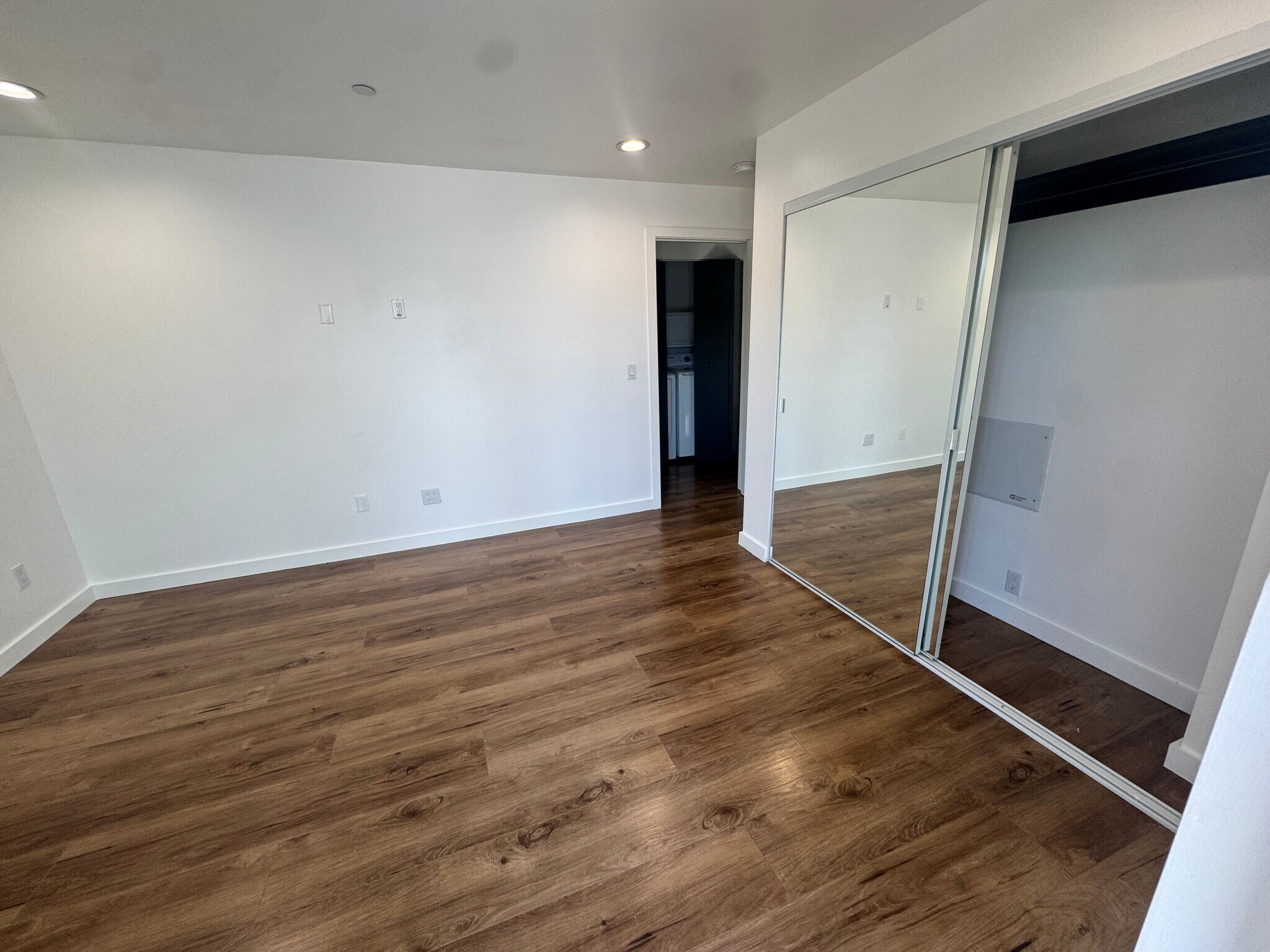 Building Photo - 5638 Woodman Ave