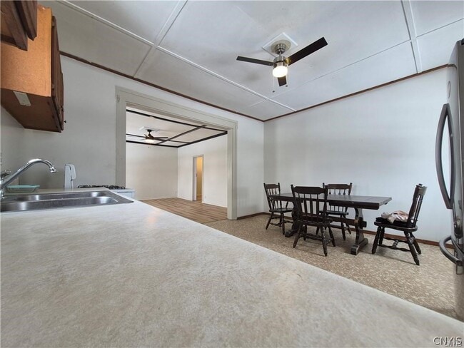 Building Photo - 74 W 1st St S