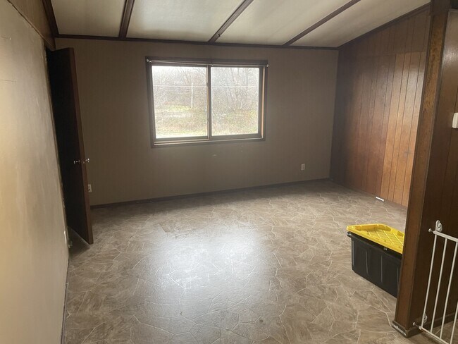 Building Photo - SR15 4 unit