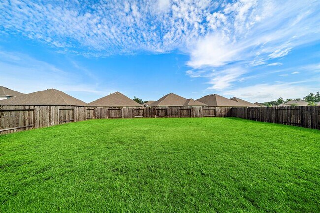 Building Photo - 27966 Rocky Heights Dr