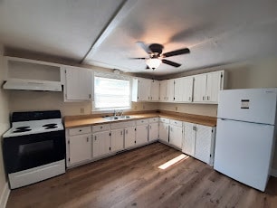 Building Photo - 4560 E Robertson Rd