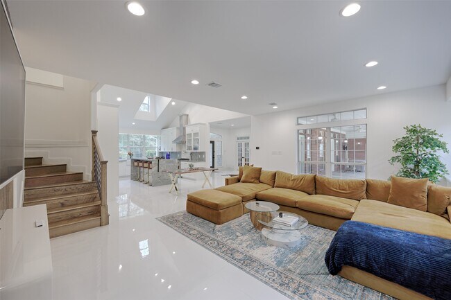 Building Photo - 11492 Majestic Dr