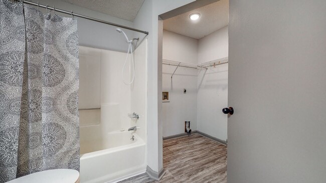 Building Photo - 3 Bedroom, 2 Bathroom home in the City of ...