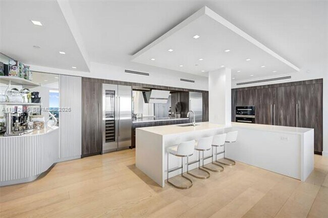 Building Photo - 400 Alton Rd