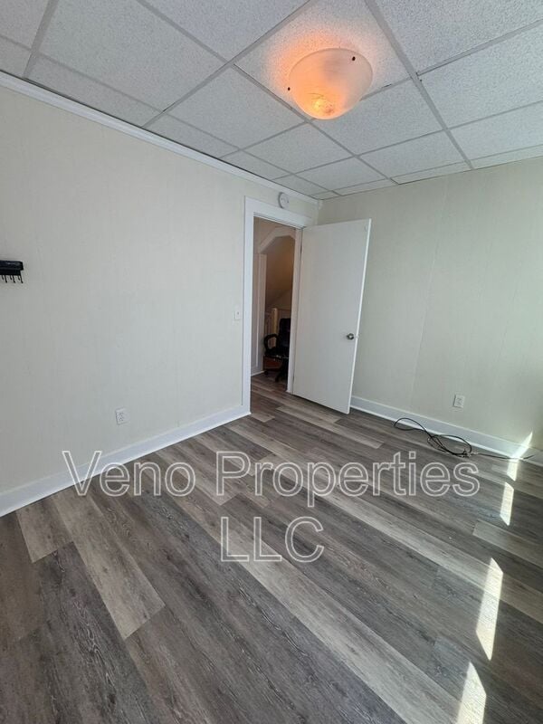 Building Photo - 91 Egbert St