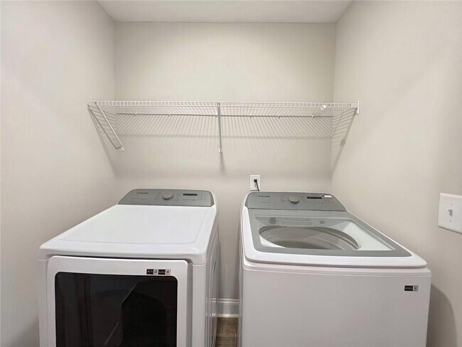 Building Photo - 1721 Cobblefield Cir