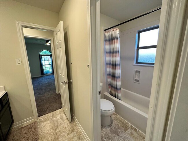 Building Photo - 7014 Limestone Cir