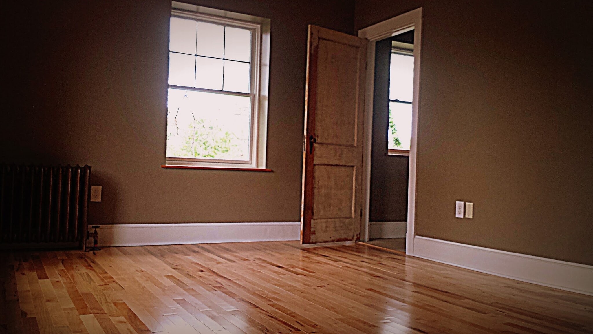 Building Photo - 203 Robertson Ave