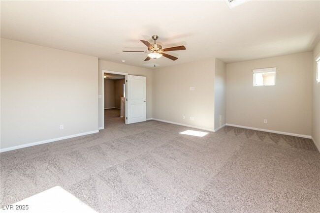 Building Photo - 480 Silverweed Ave