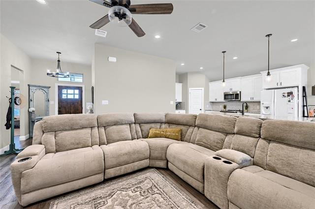 Building Photo - 4817 Enclave Dr
