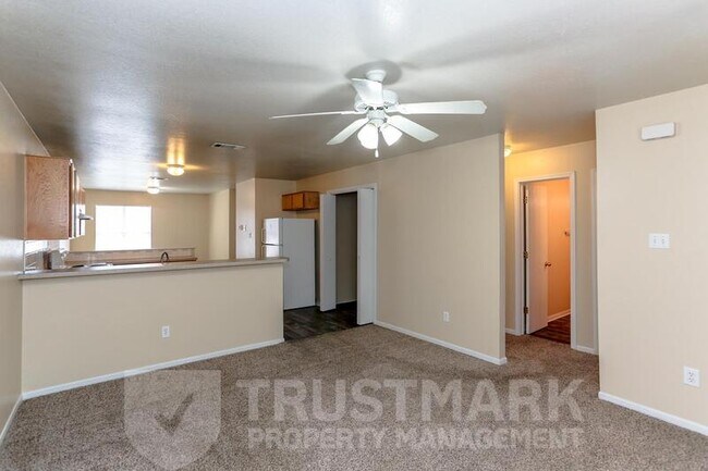 Building Photo - 310 S 40th St