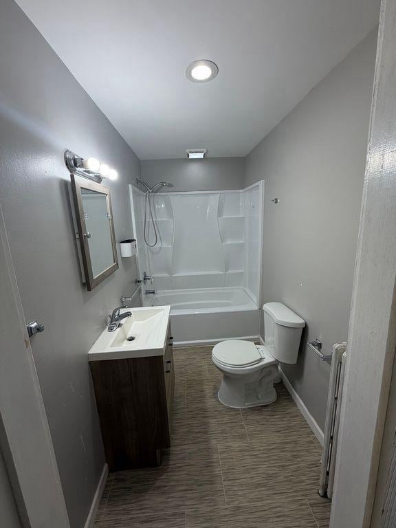 Building Photo - 127 Liverpool Ave