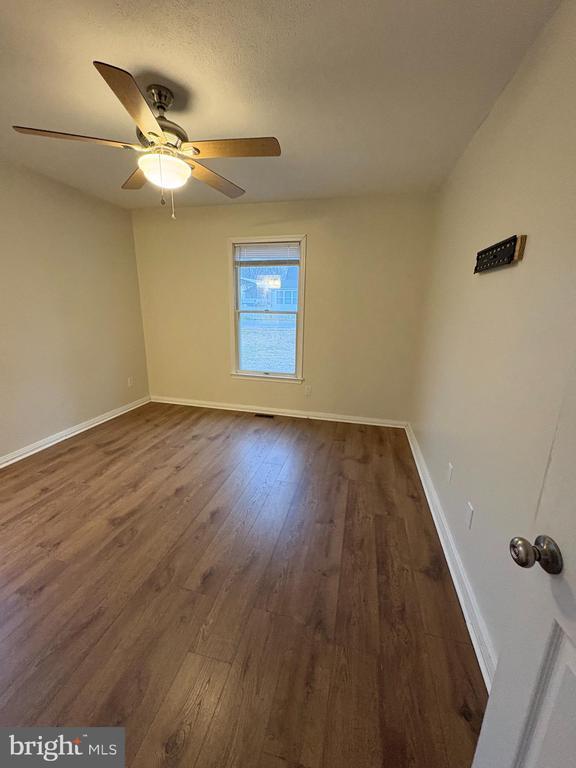 Building Photo - 39564 Potomac Ave