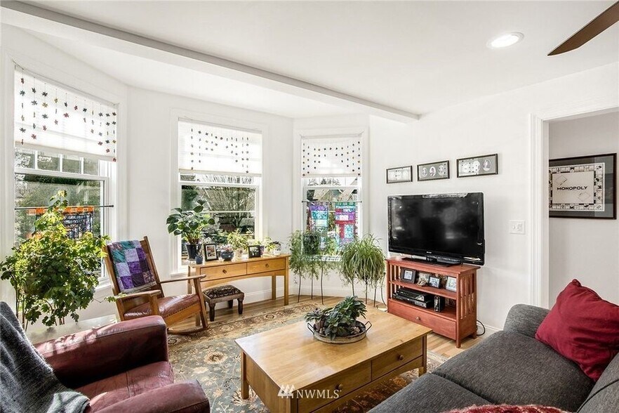Building Photo - 3209 N 26th St