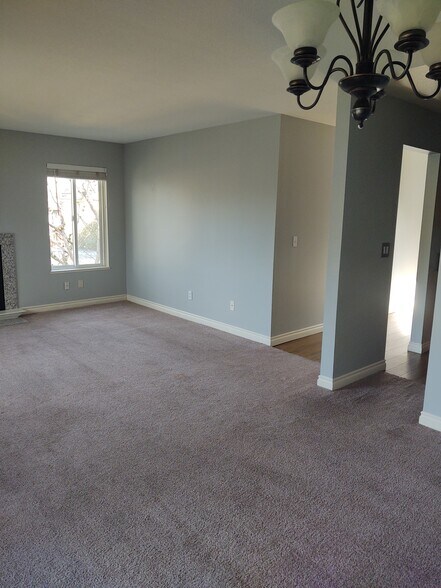 Living room_3 - 13473 SW 17th St