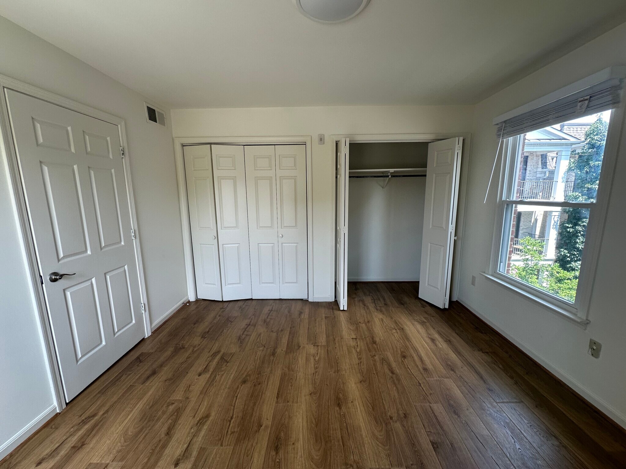 Building Photo - 2118 Acklen Ave