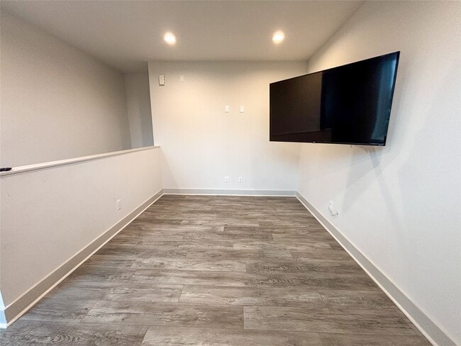 Building Photo - 4402 Bora Bora Ln