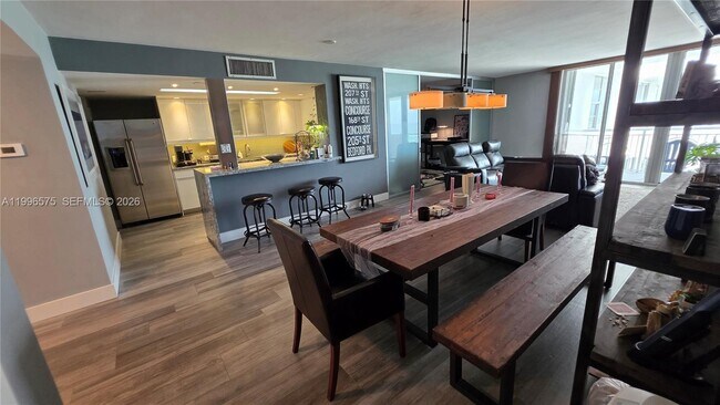 Building Photo - 5825 Collins Ave