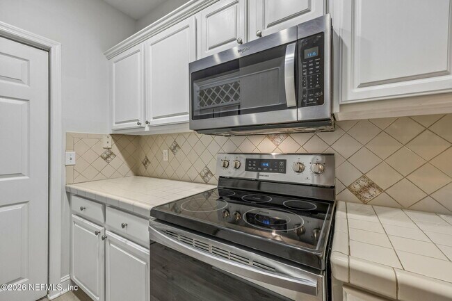 Building Photo - 170 Veracruz Dr