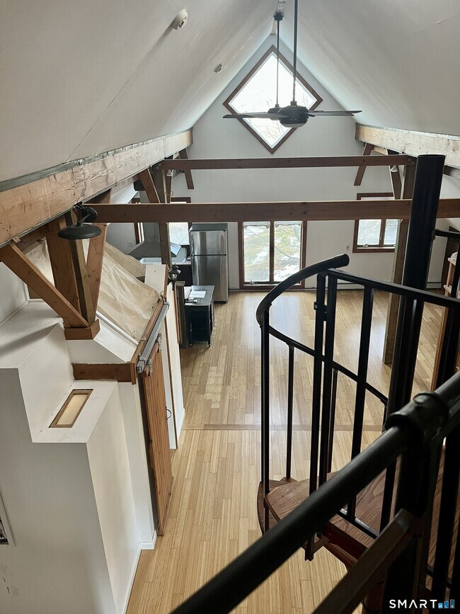 Building Photo - 3 Fox Run