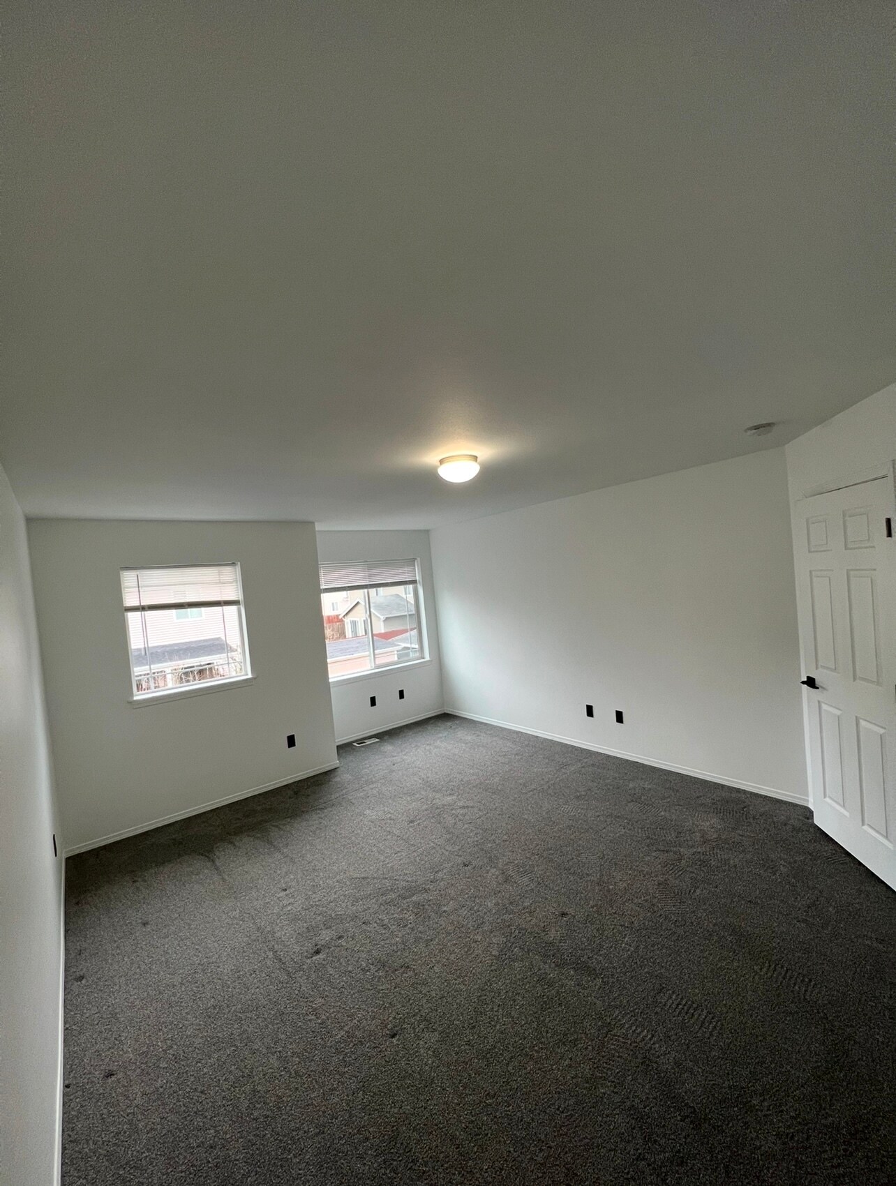 Building Photo - 10430 13th Avenue Ct E