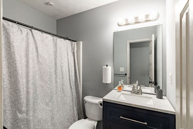 Building Photo - 1138 Reed Ct