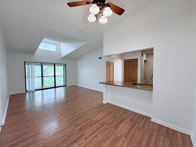 Building Photo - 603 Sea Pine Way