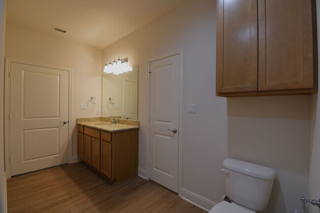 Building Photo - 6067 Hamilton Mdws Wy