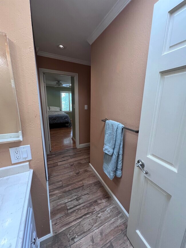 Building Photo - 1009 Murrieta Blvd