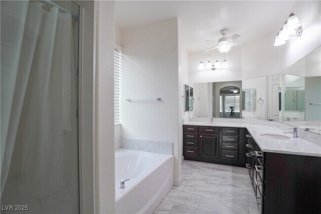 Building Photo - 799 Flowing Meadow Dr