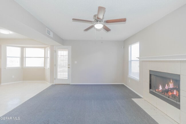 Building Photo - 12029 Crown Woods Ct