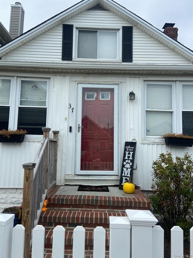 Primary Photo - 37 Minnesota Ave