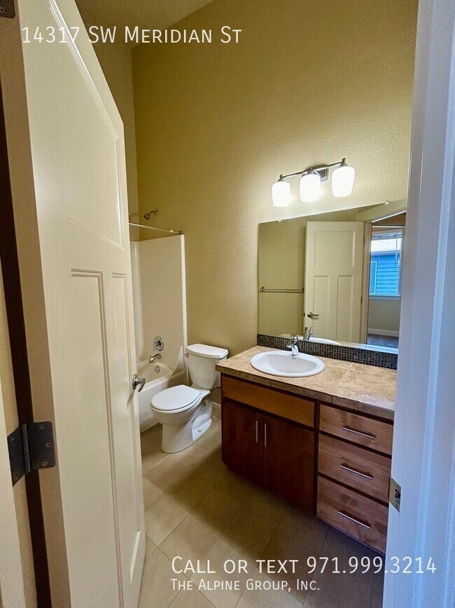 Building Photo - 14317 SW Meridian St