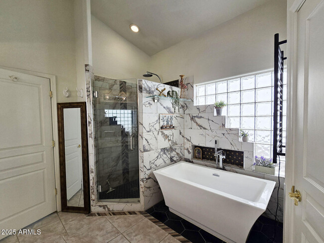 Building Photo - 6510 S Hazelton Ln