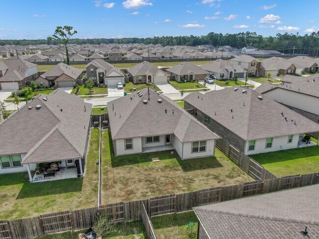 Building Photo - 19092 Sonora Chase Dr