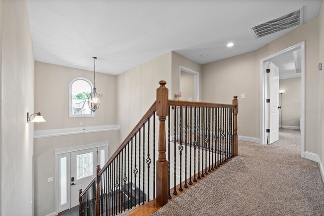 Building Photo - 1006 Sunrise Dr