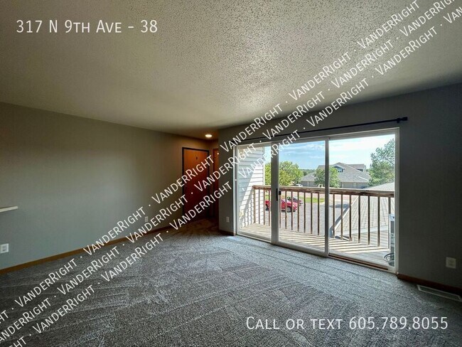 Building Photo - 317 9th Ave