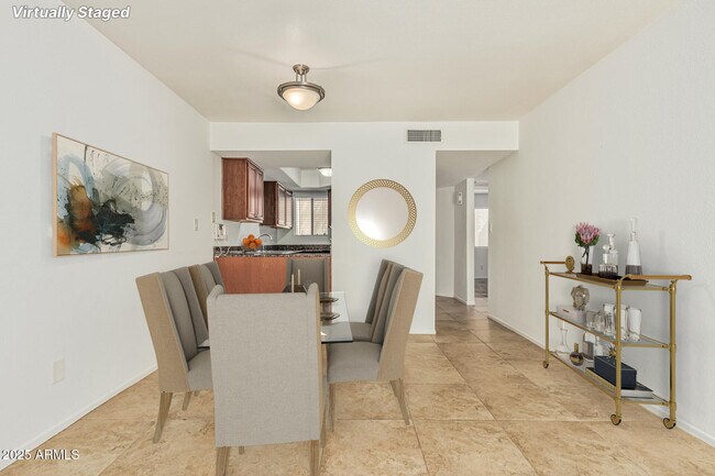 Building Photo - 985 N Granite Reef Rd