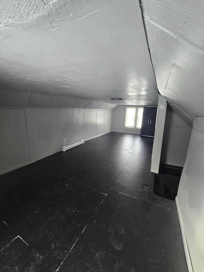 Building Photo - SECTION 8 and EDEN Accepted! Newly Renovated 3BR Home Now Available in Cleveland!!