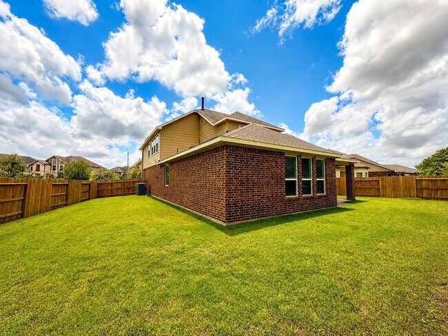 Building Photo - 26806 Skylark Blf Trl