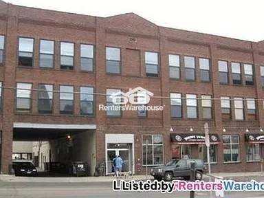 Building Photo - 523 Jackson St